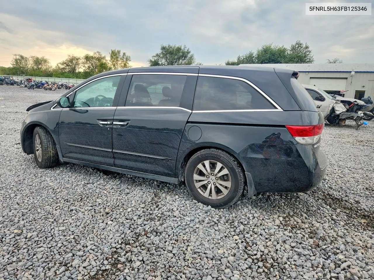 2015 HONDA ODYSSEY VIN 5FNRL5H63FB125346 — фото 2