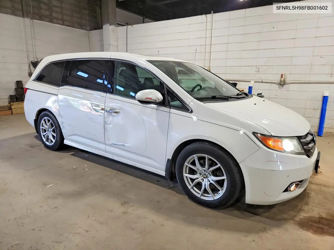 2015 HONDA ODYSSEY VIN 5FNRL5H98FB001602 — фото 4