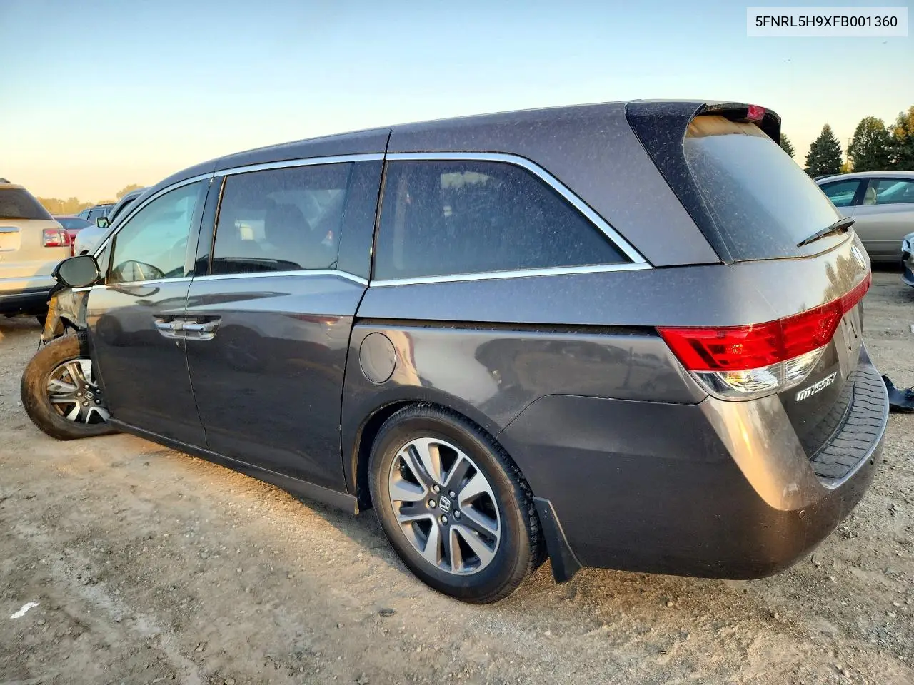 2015 HONDA ODYSSEY VIN 5FNRL5H9XFB001360 — фото 2