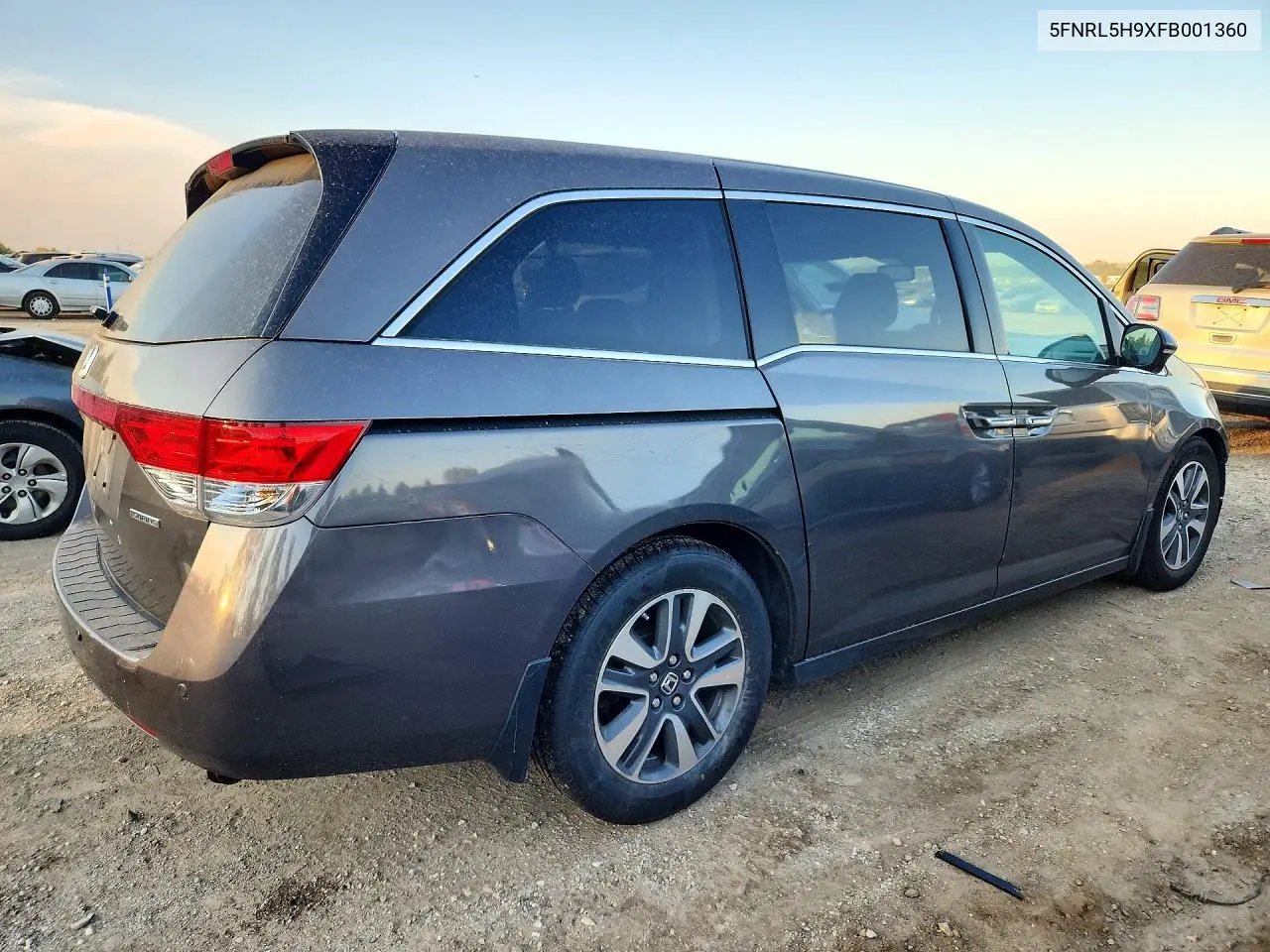 2015 HONDA ODYSSEY VIN 5FNRL5H9XFB001360 — фото 3