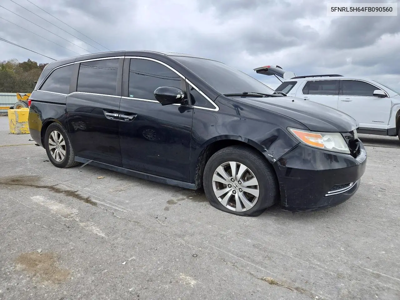 2015 HONDA ODYSSEY VIN 5FNRL5H64FB090560 — фото 4