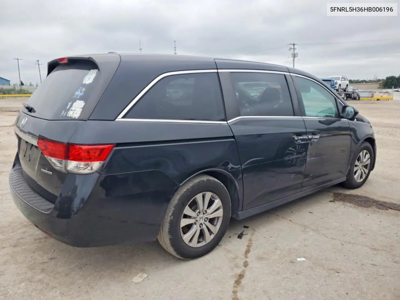 2017 HONDA ODYSSEY VIN 5FNRL5H36HB006196 — фото 3