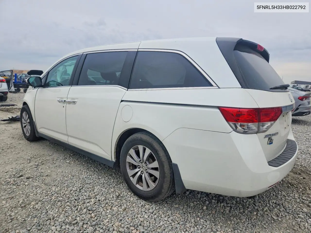 2017 HONDA ODYSSEY VIN 5FNRL5H33HB022792 — фото 2