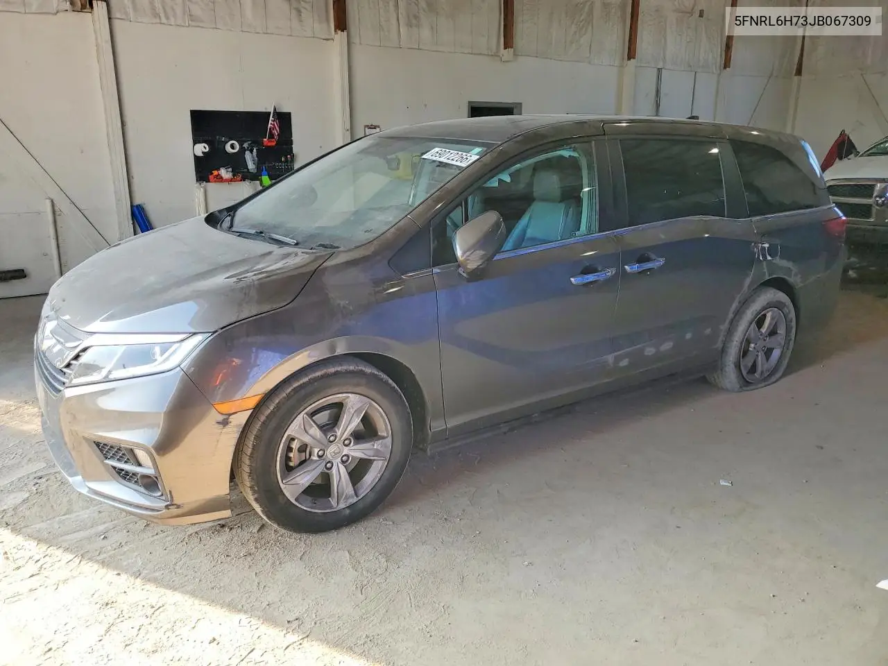HONDA ODYSSEY 2018, VIN 5FNRL6H73JB067309