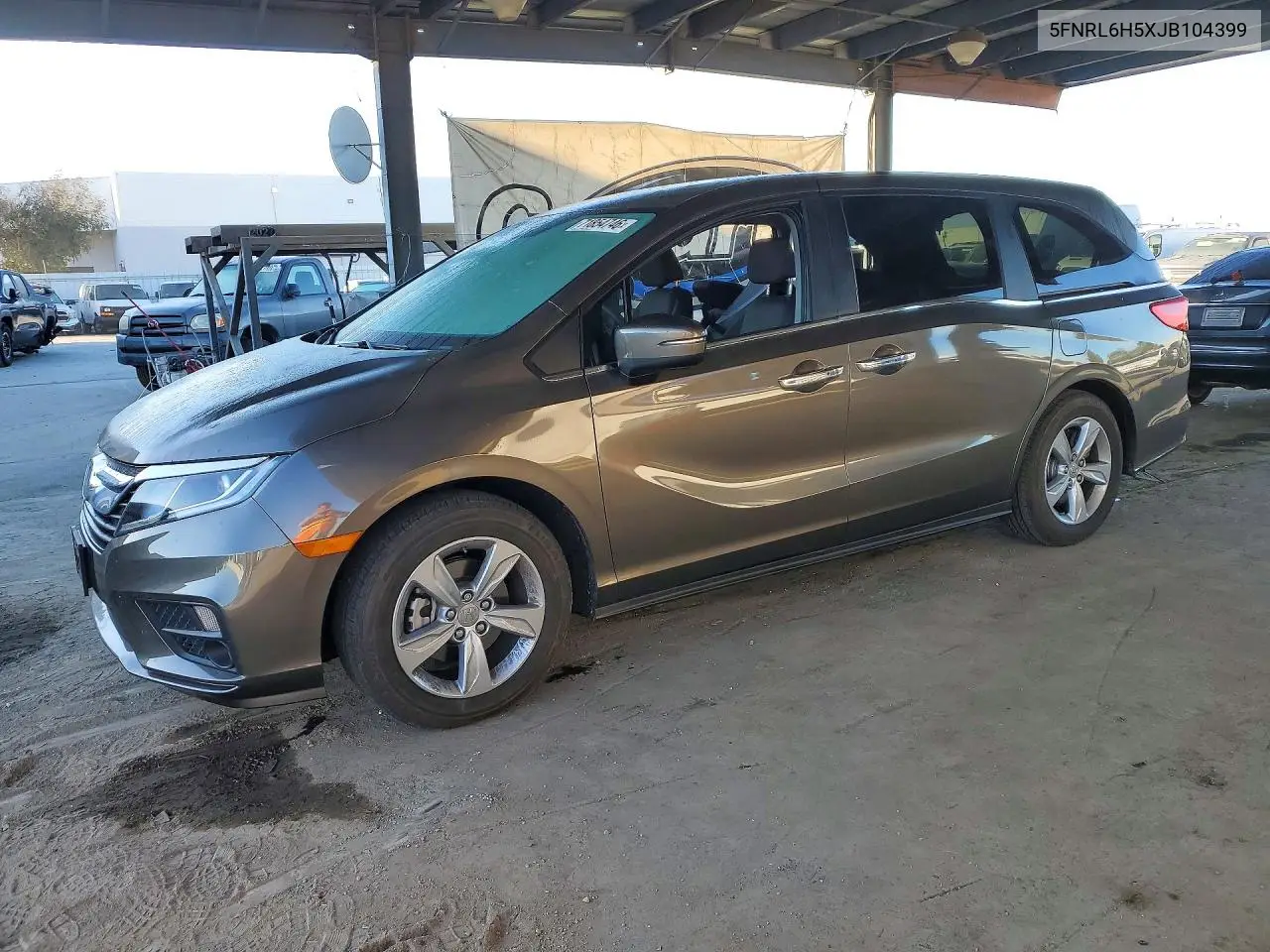 HONDA ODYSSEY 2018, VIN 5FNRL6H5XJB104399