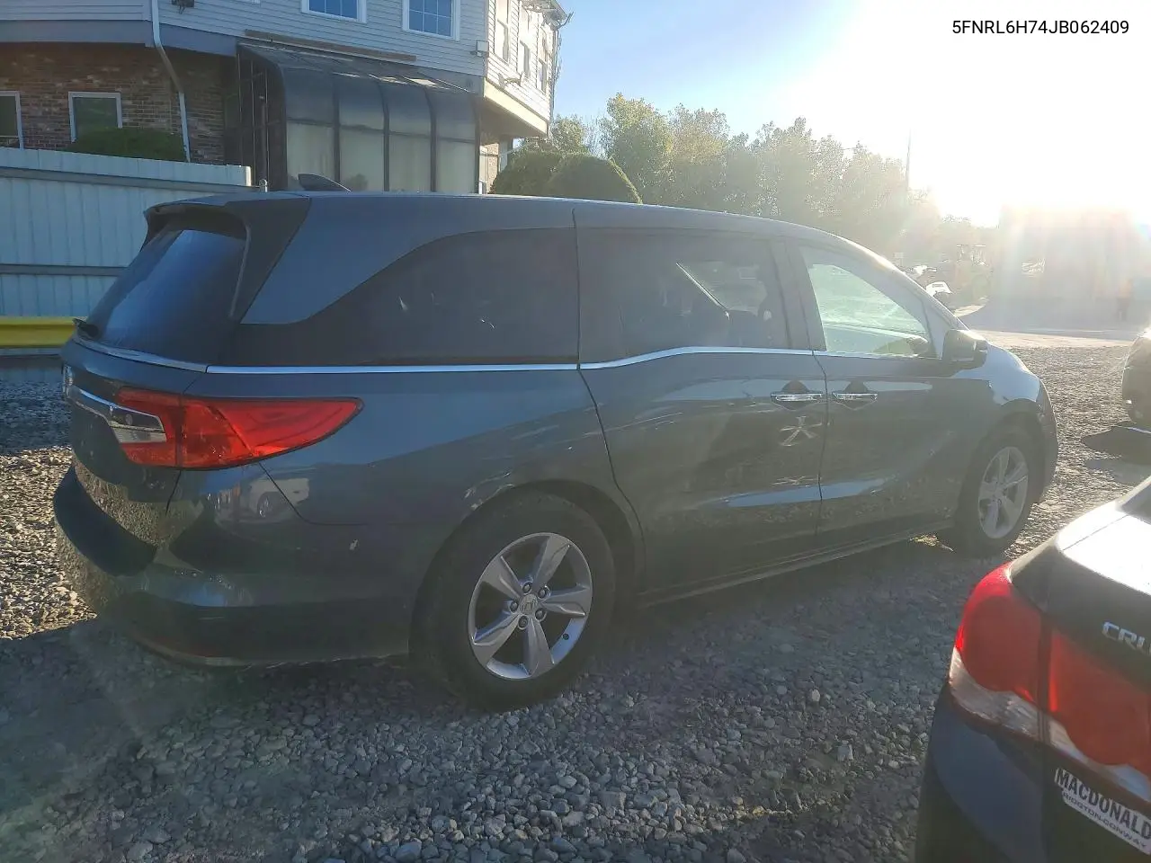 2018 HONDA ODYSSEY VIN 5FNRL6H74JB062409 — фото 3