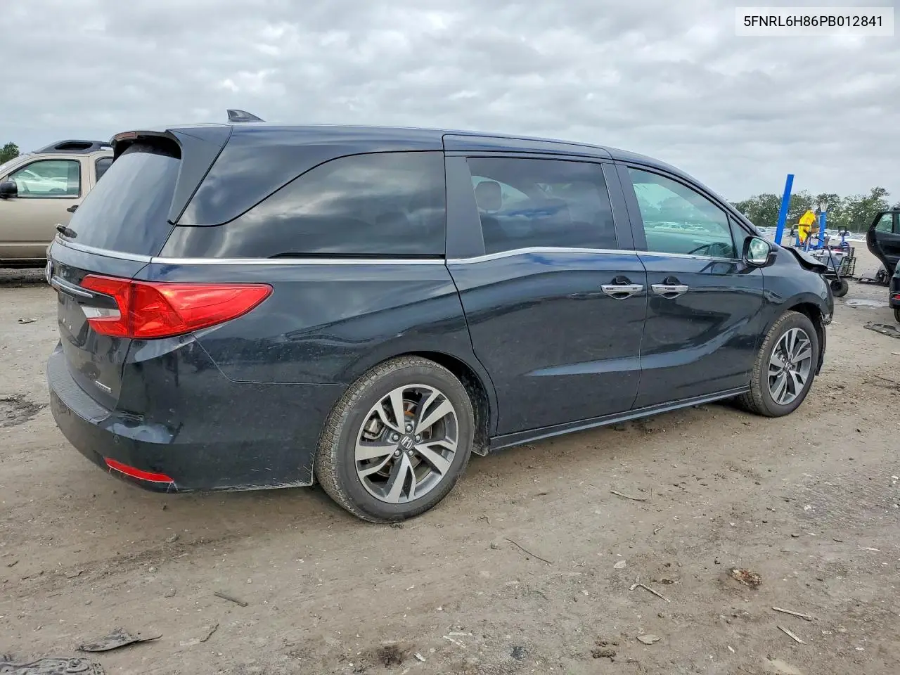 2023 HONDA ODYSSEY VIN 5FNRL6H86PB012841 — фото 3