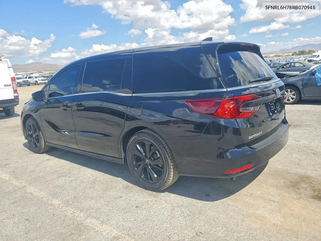 2024 HONDA ODYSSEY VIN 5FNRL6H78RB070945 — фото 2