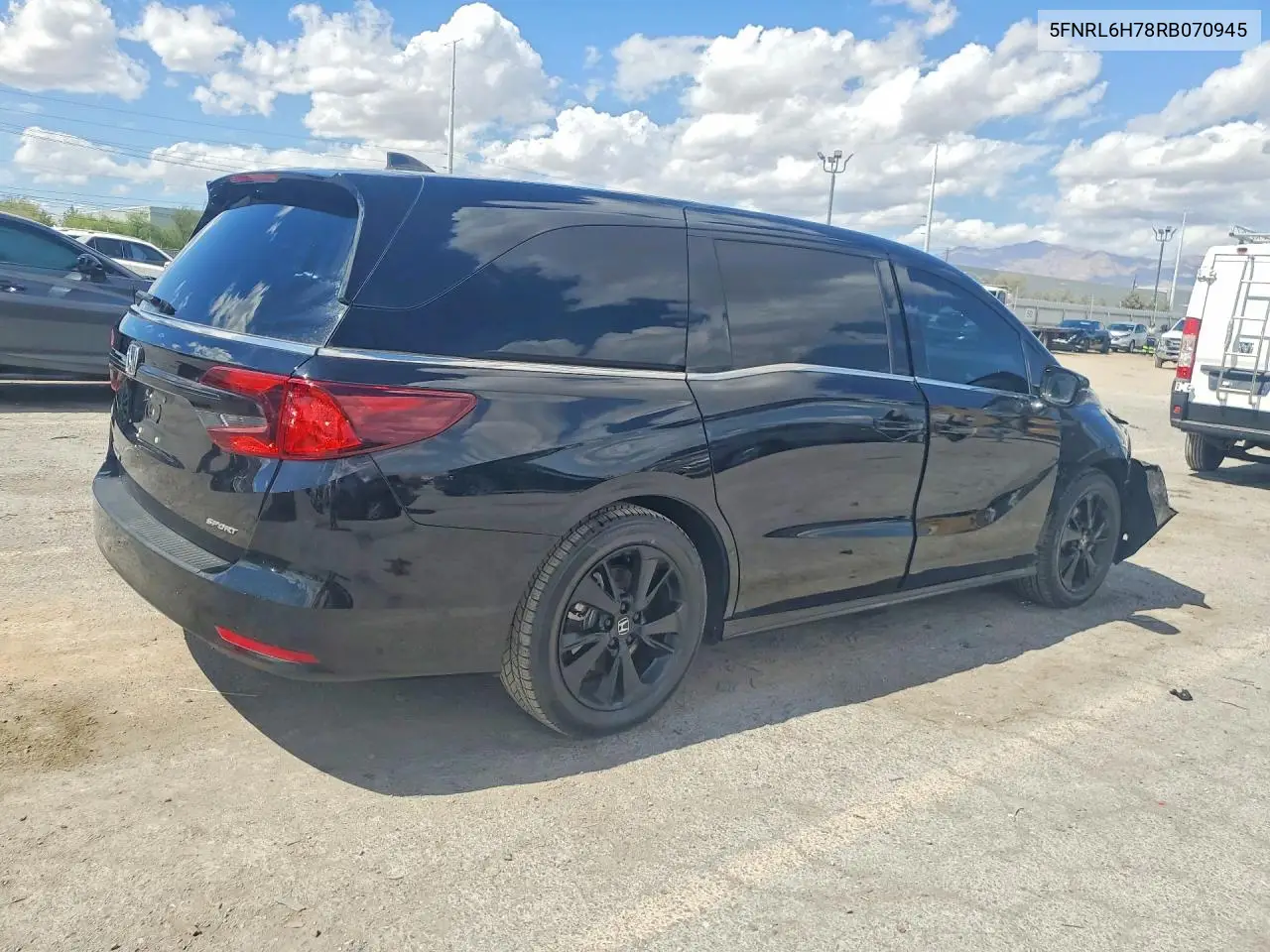 2024 HONDA ODYSSEY VIN 5FNRL6H78RB070945 — фото 3