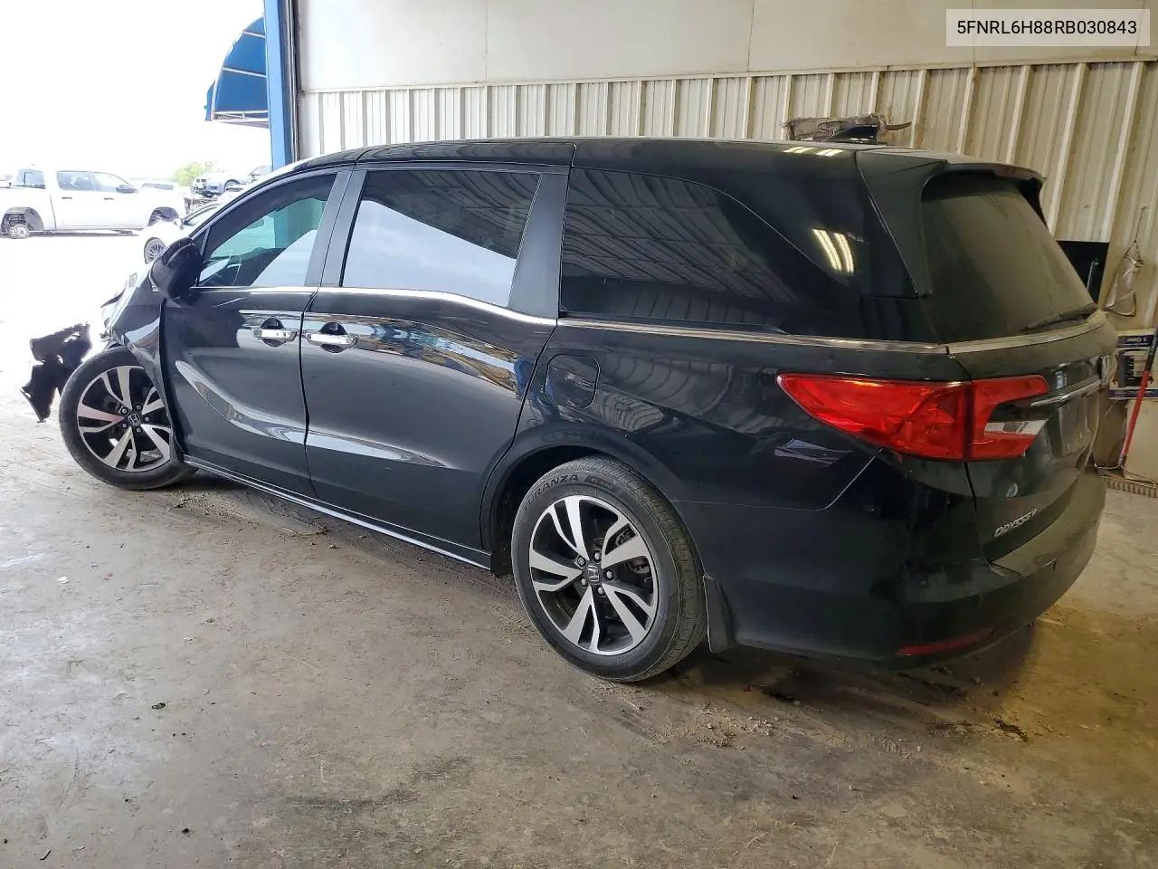 2024 HONDA ODYSSEY VIN 5FNRL6H88RB030843 — фото 2