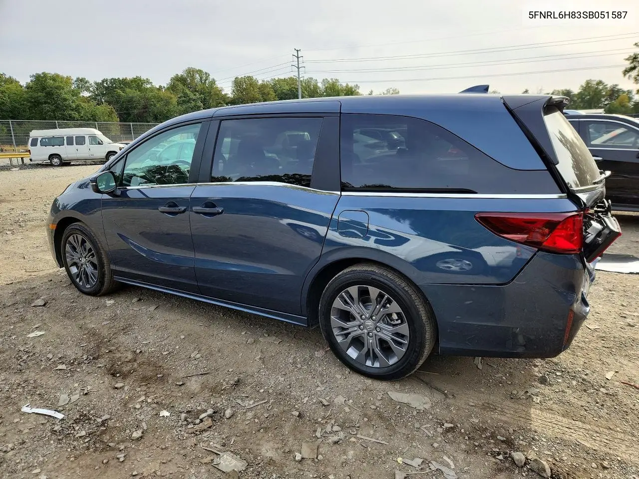 2025 HONDA ODYSSEY VIN 5FNRL6H83SB051587 — фото 2