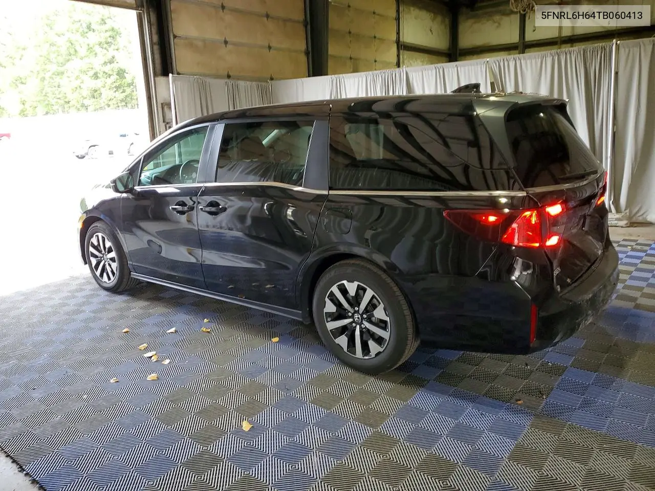 2026 HONDA ODYSSEY VIN 5FNRL6H64TB060413 — фото 2