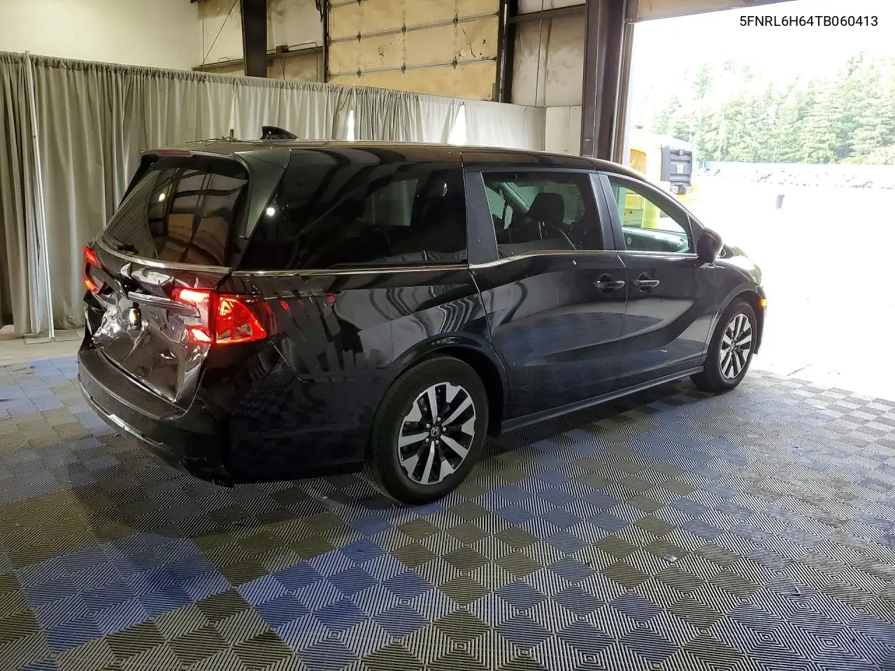 2026 HONDA ODYSSEY VIN 5FNRL6H64TB060413 — фото 3