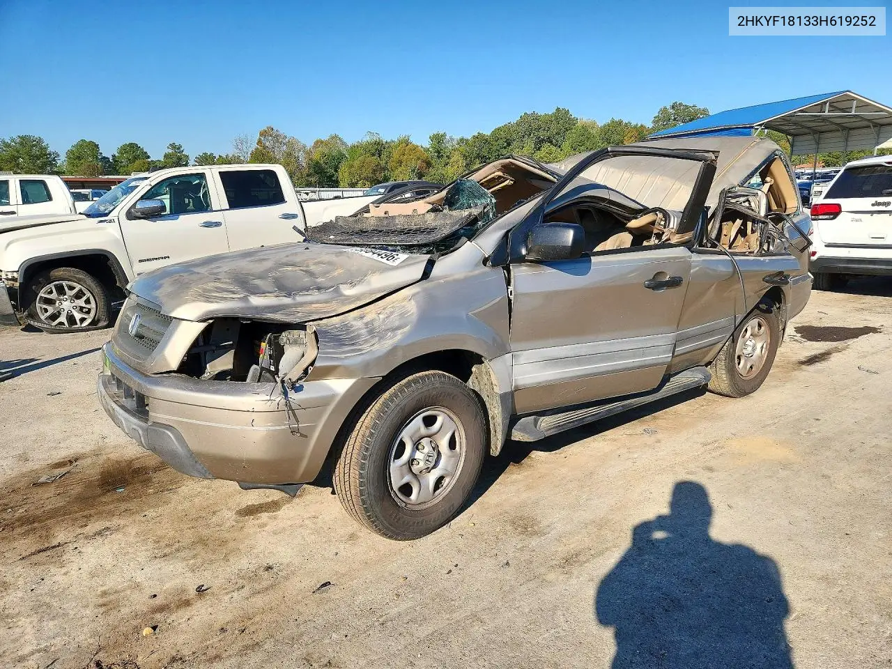 HONDA PILOT 2003, VIN 2HKYF18133H619252