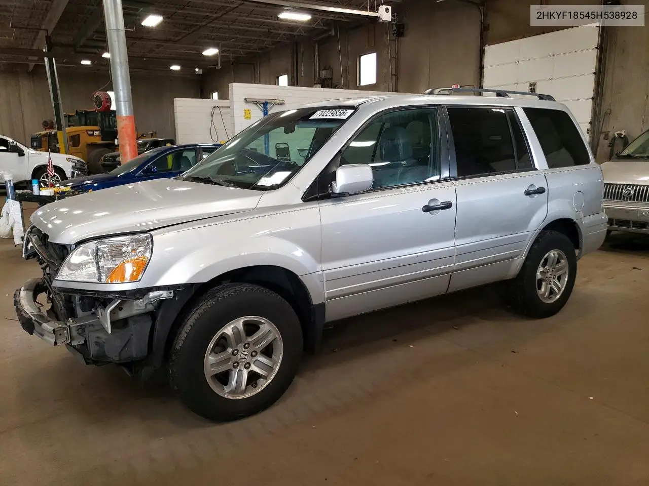 HONDA PILOT 2005, VIN 2HKYF18545H538928