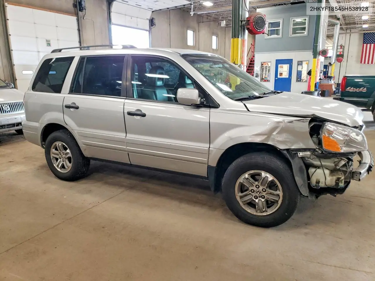 2005 HONDA PILOT VIN 2HKYF18545H538928 — фото 4