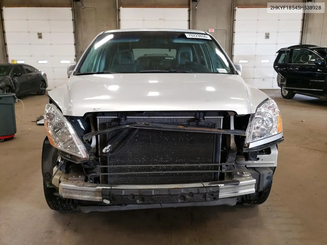 2005 HONDA PILOT VIN 2HKYF18545H538928 — фото 5