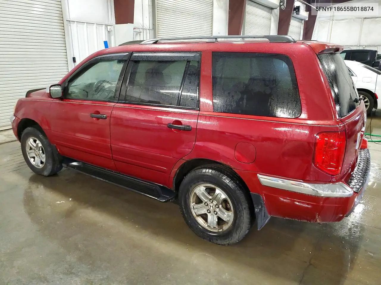 2005 HONDA PILOT VIN 5FNYF18655B018874 — фото 2