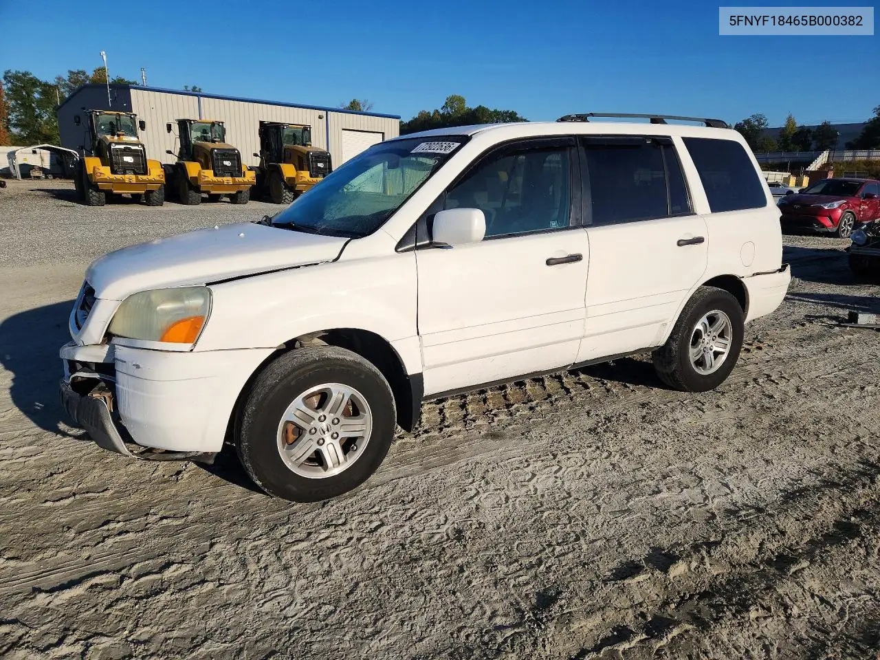 HONDA PILOT 2005, VIN 5FNYF18465B000382