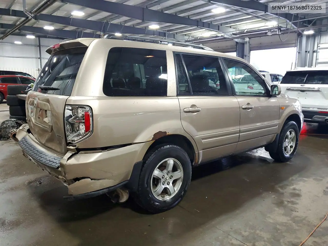 2006 HONDA PILOT VIN 5FNYF18756B012325 — фото 3
