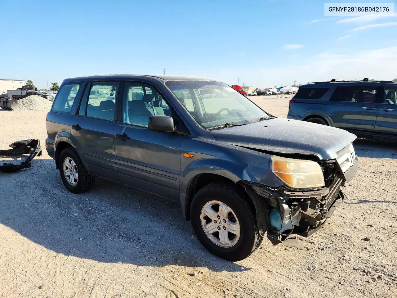 2006 HONDA PILOT VIN 5FNYF28186B042176 — фото 4