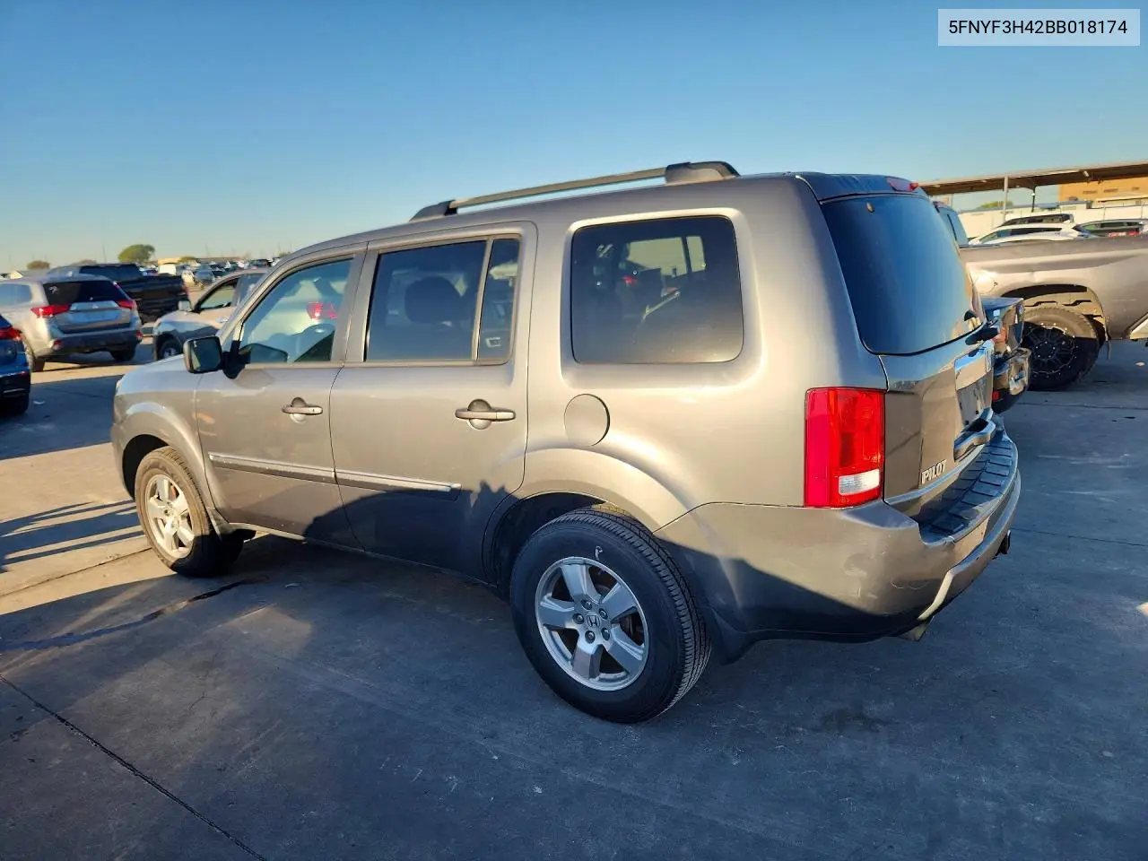 2011 HONDA PILOT VIN 5FNYF3H42BB018174 — фото 2