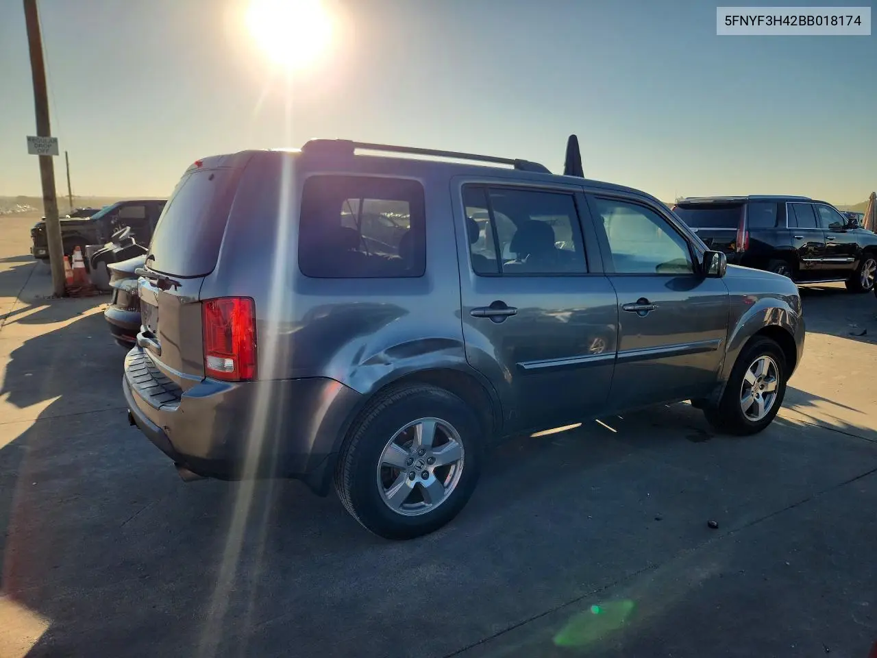 2011 HONDA PILOT VIN 5FNYF3H42BB018174 — фото 3