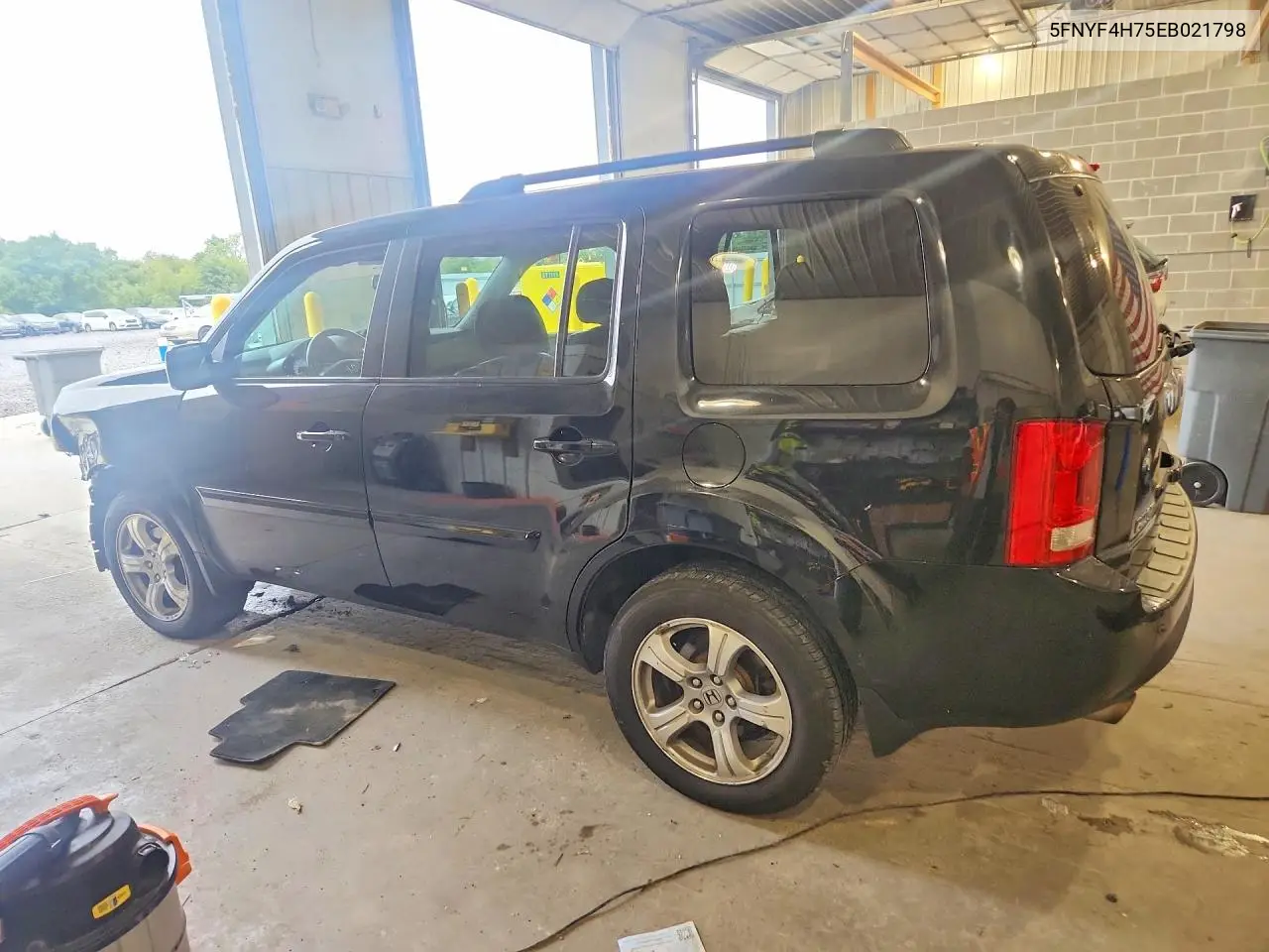 2014 HONDA PILOT VIN 5FNYF4H75EB021798 — фото 2