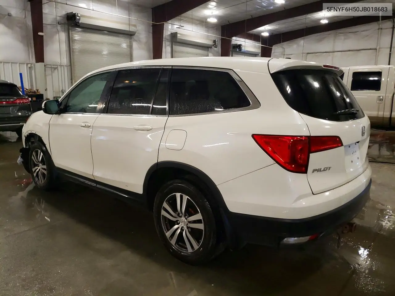 2018 HONDA PILOT VIN 5FNYF6H50JB018683 — фото 2