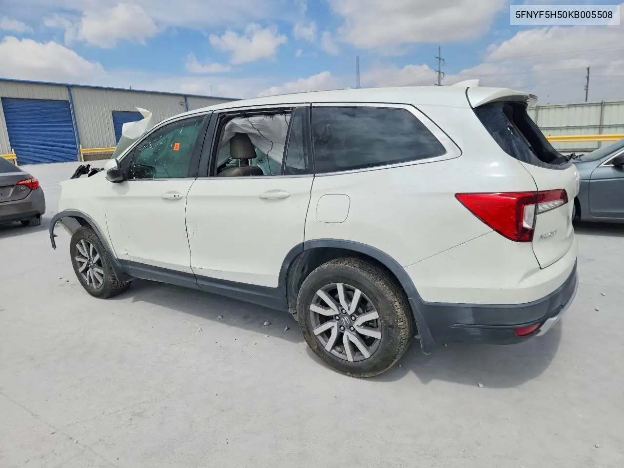2019 HONDA PILOT VIN 5FNYF5H50KB005508 — фото 2