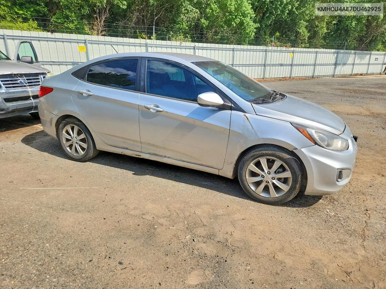 2013 HYUNDAI ACCENT VIN KMHCU4AE7DU462928 — фото 4