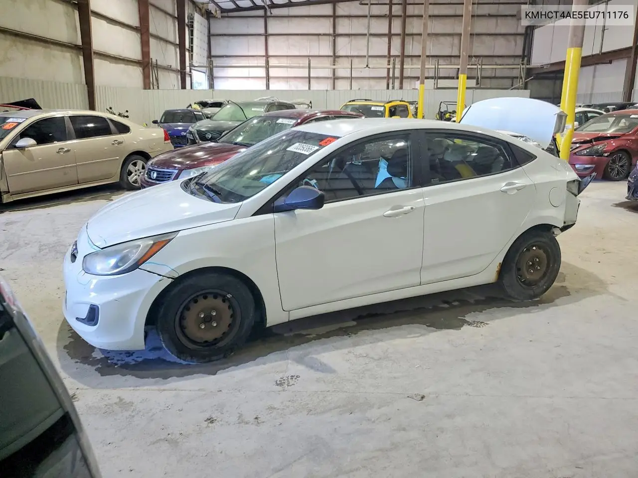 HYUNDAI ACCENT 2014, VIN KMHCT4AE5EU711176