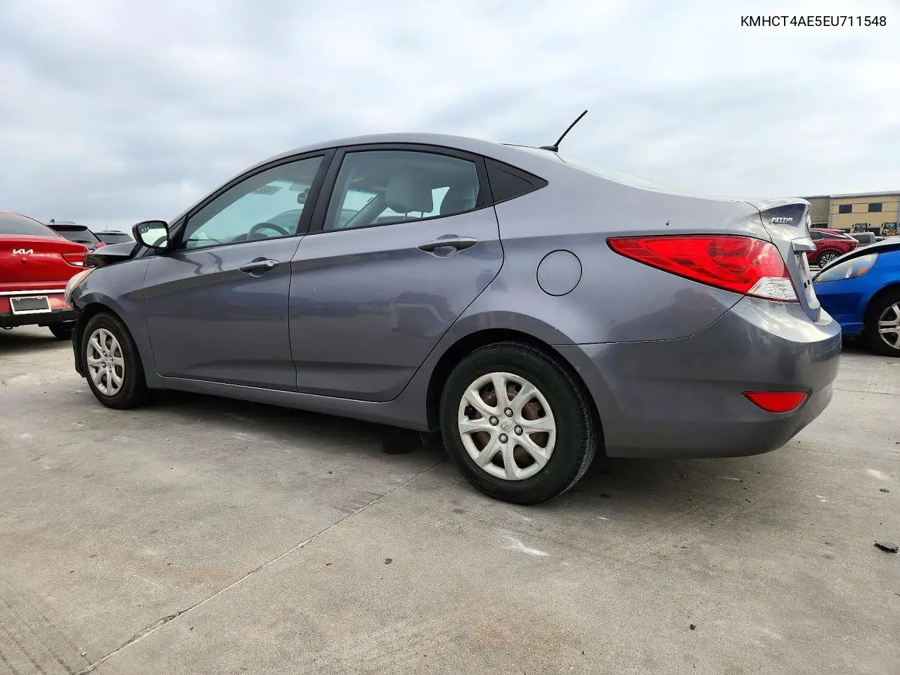 2014 HYUNDAI ACCENT VIN KMHCT4AE5EU711548 — фото 2