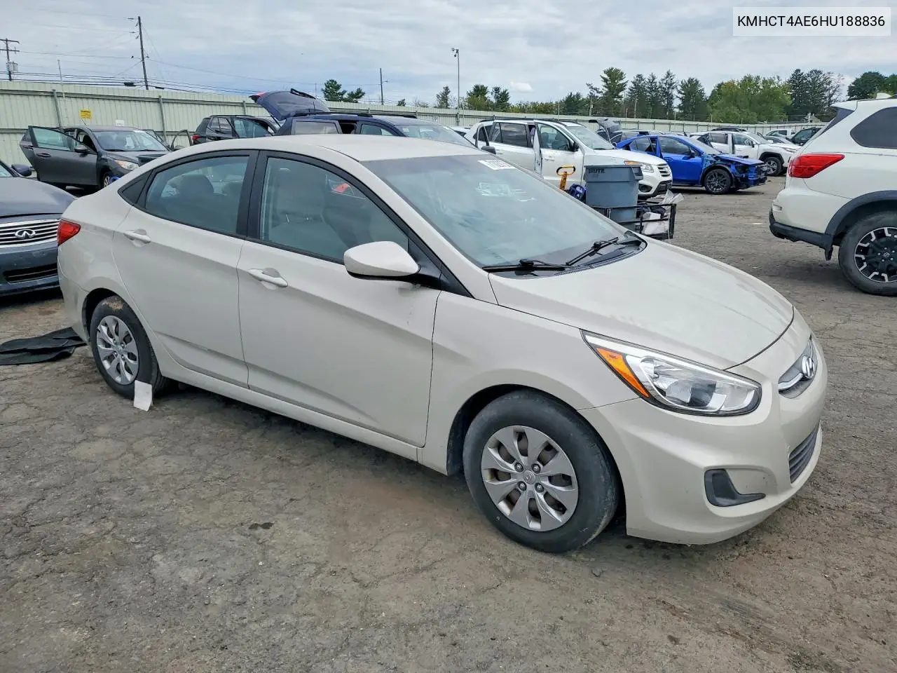 2017 HYUNDAI ACCENT VIN KMHCT4AE6HU188836 — фото 4