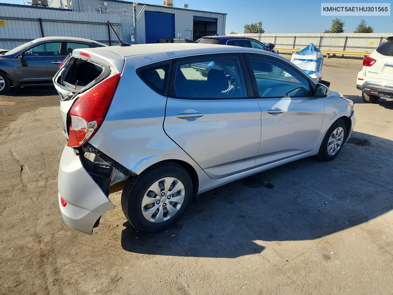 2017 HYUNDAI ACCENT VIN KMHCT5AE1HU301565 — фото 3