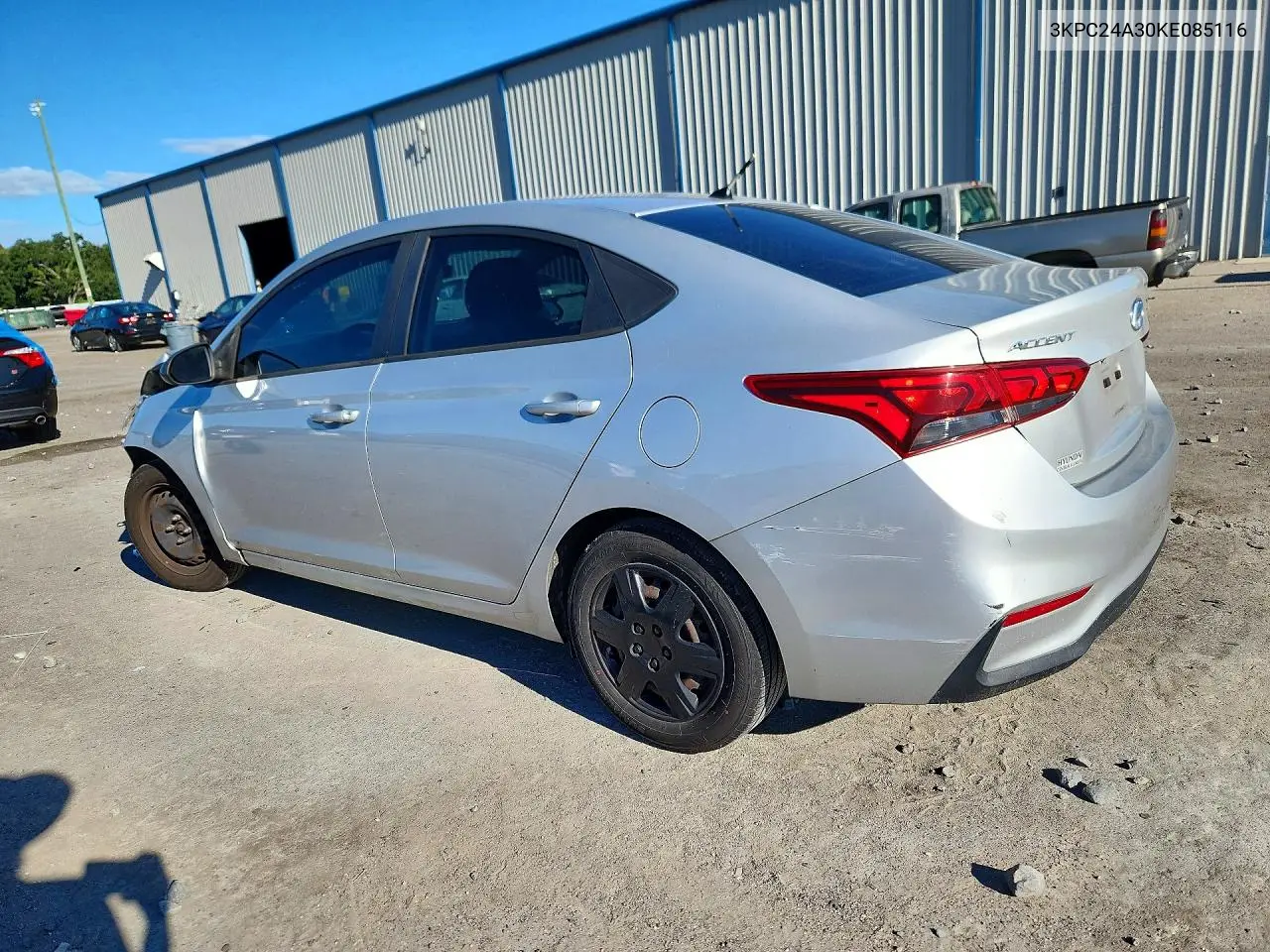 2019 HYUNDAI ACCENT VIN 3KPC24A30KE085116 — фото 2