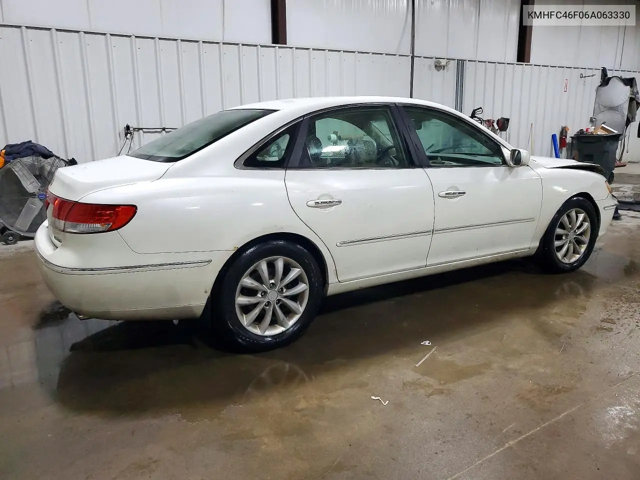 2006 HYUNDAI AZERA VIN KMHFC46F06A063330 — фото 3