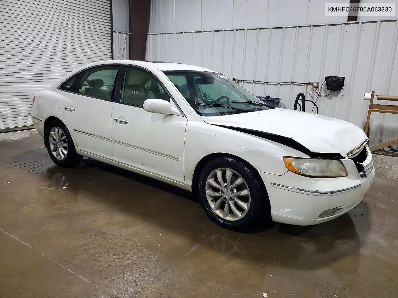 2006 HYUNDAI AZERA VIN KMHFC46F06A063330 — фото 4