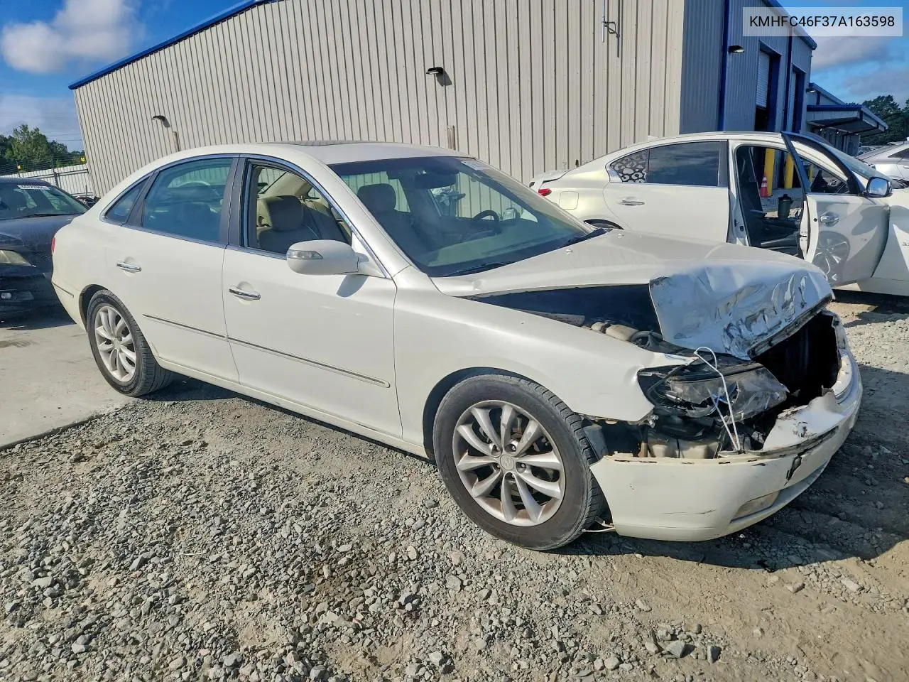 2007 HYUNDAI AZERA VIN KMHFC46F37A163598 — фото 4