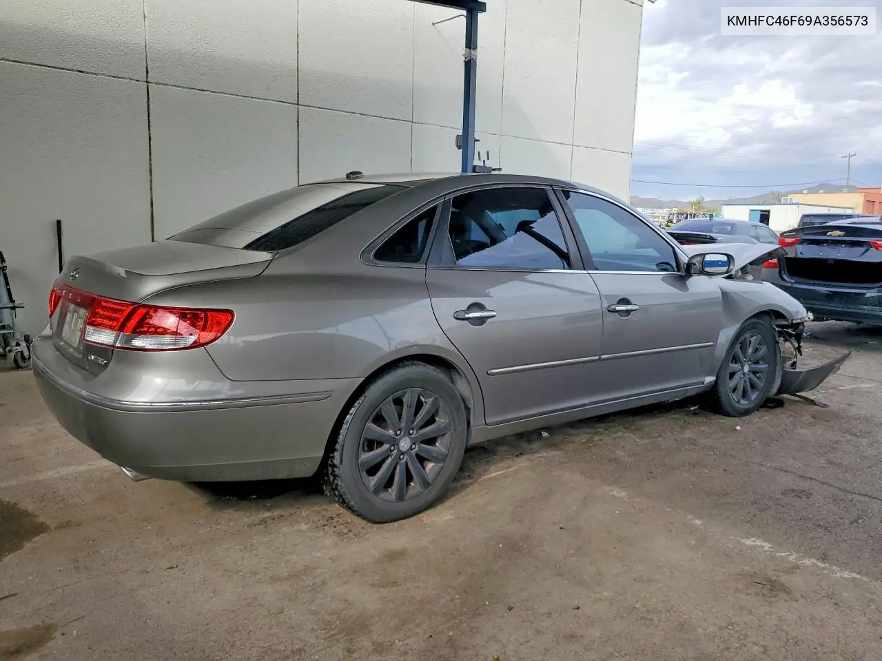 2009 HYUNDAI AZERA VIN KMHFC46F69A356573 — фото 3
