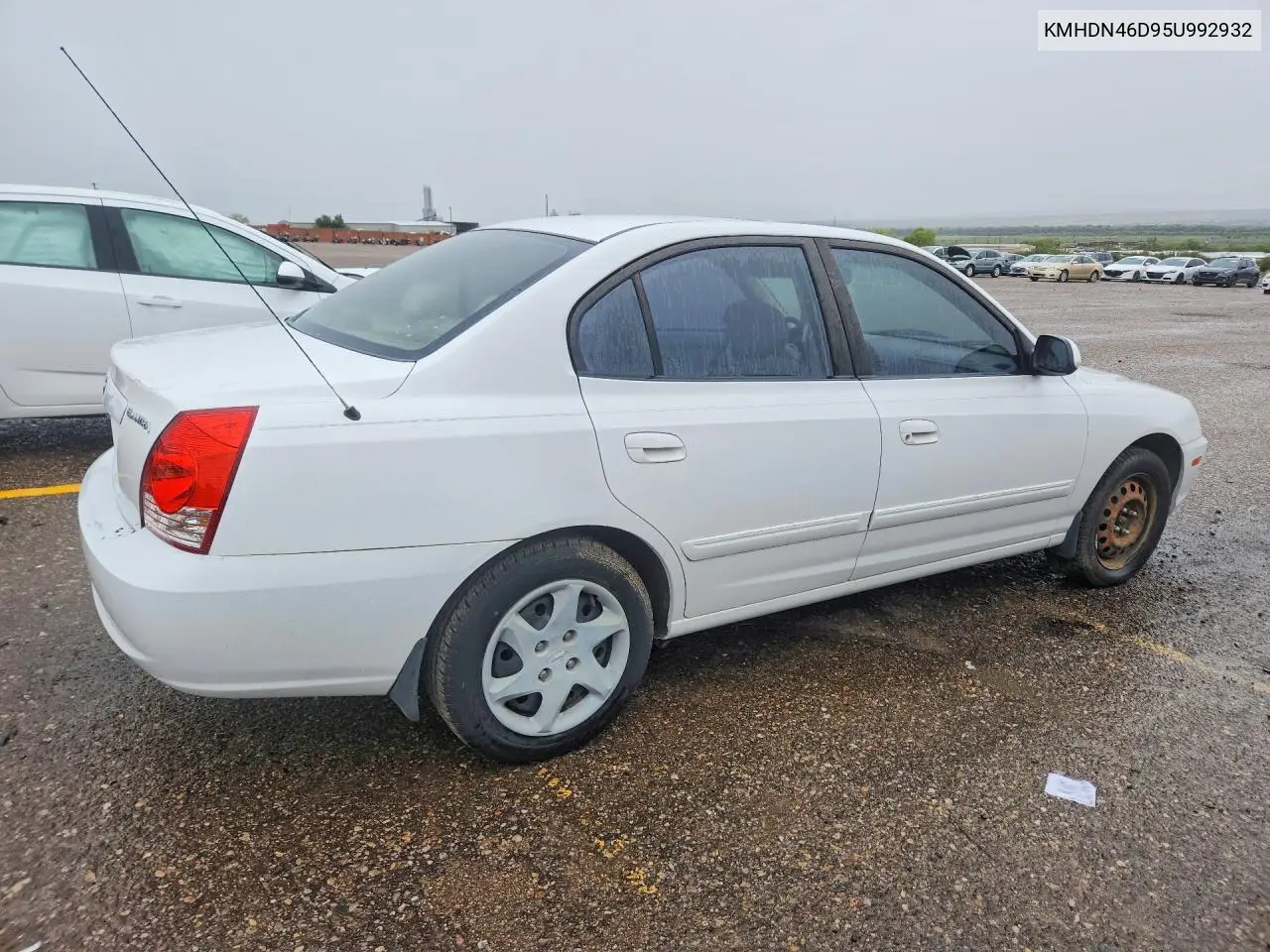 2005 HYUNDAI ELANTRA VIN KMHDN46D95U992932 — фото 3