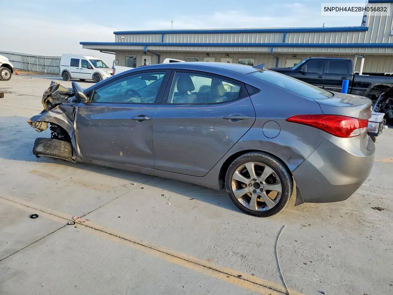 2011 HYUNDAI ELANTRA VIN 5NPDH4AE2BH056832 — фото 2