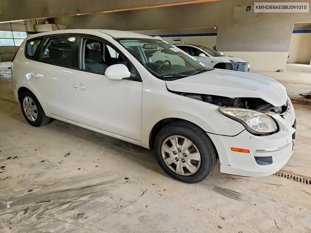 2011 HYUNDAI ELANTRA VIN KMHDB8AE0BU091010 — фото 4