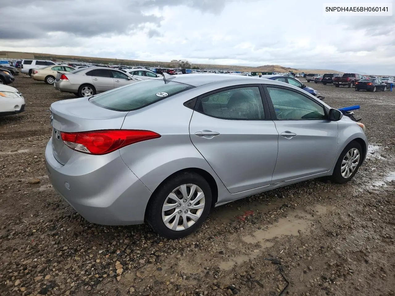 2011 HYUNDAI ELANTRA VIN 5NPDH4AE6BH060141 — фото 3