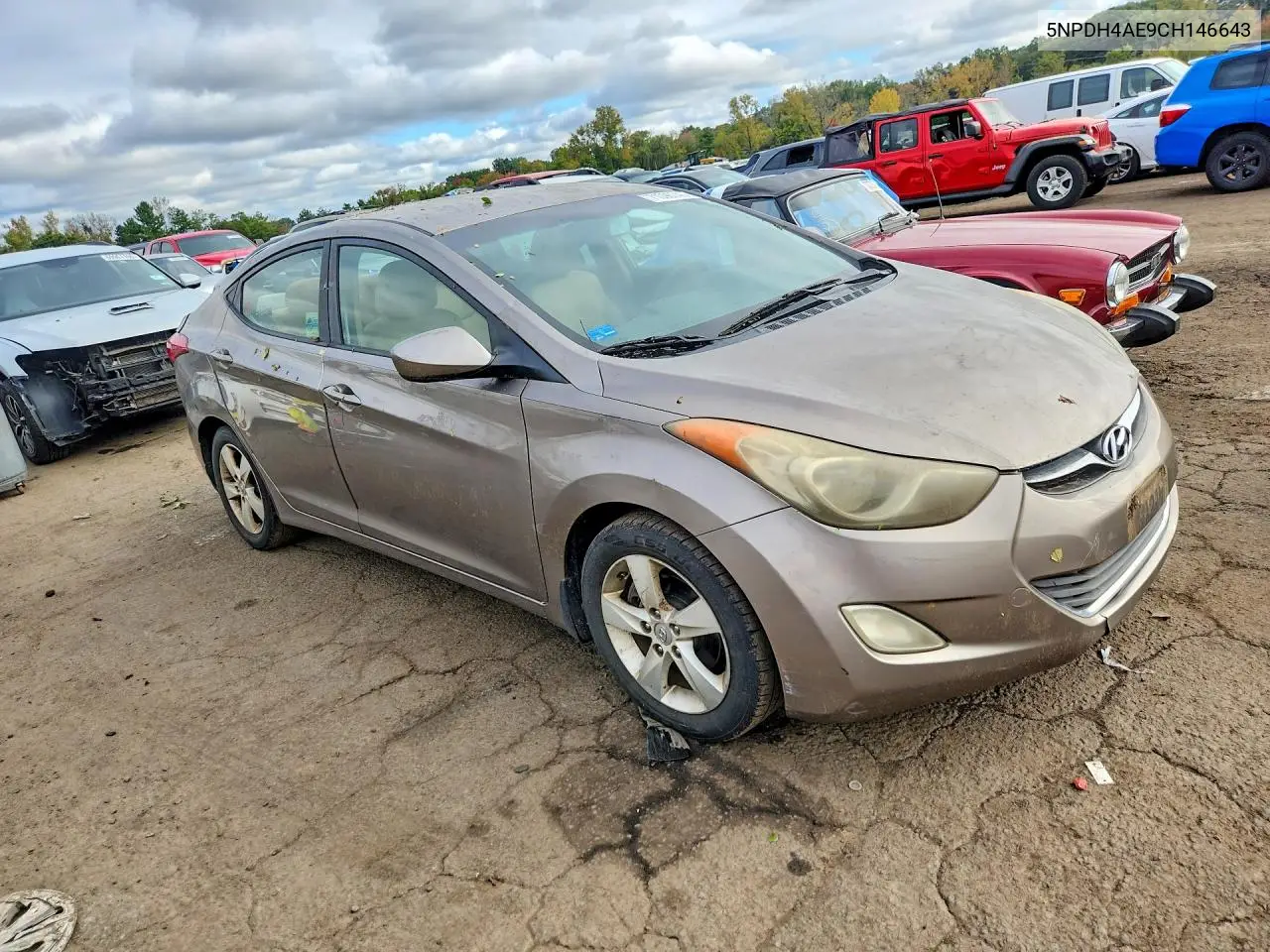 2012 HYUNDAI ELANTRA VIN 5NPDH4AE9CH146643 — фото 4