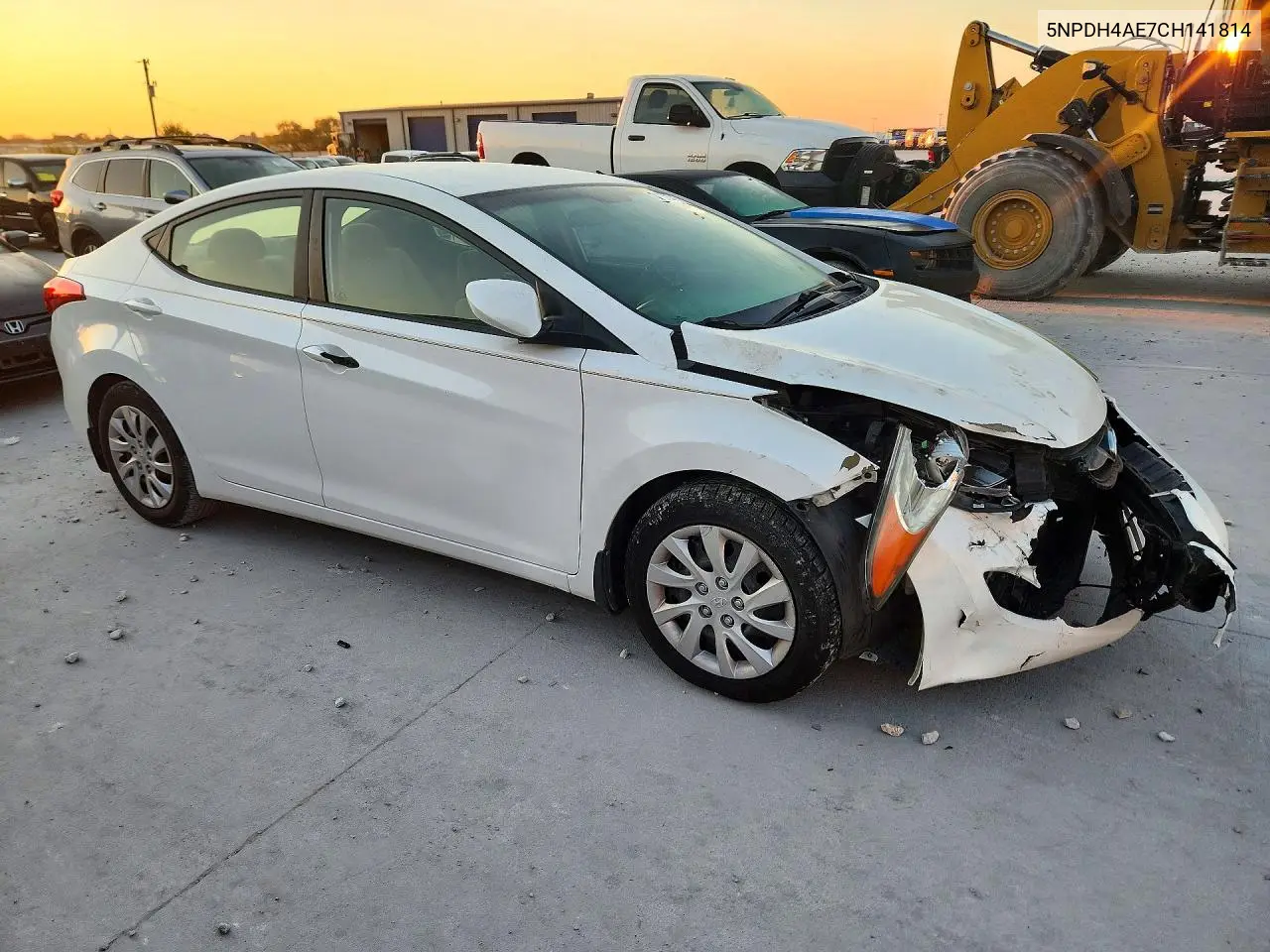 2012 HYUNDAI ELANTRA VIN 5NPDH4AE7CH141814 — фото 4