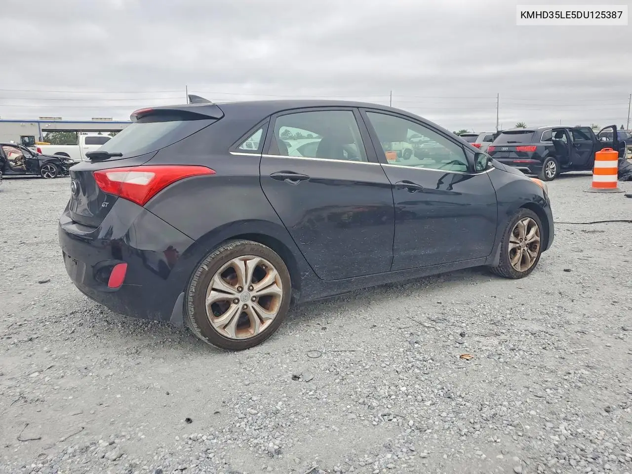 2013 HYUNDAI ELANTRA VIN KMHD35LE5DU125387 — фото 3