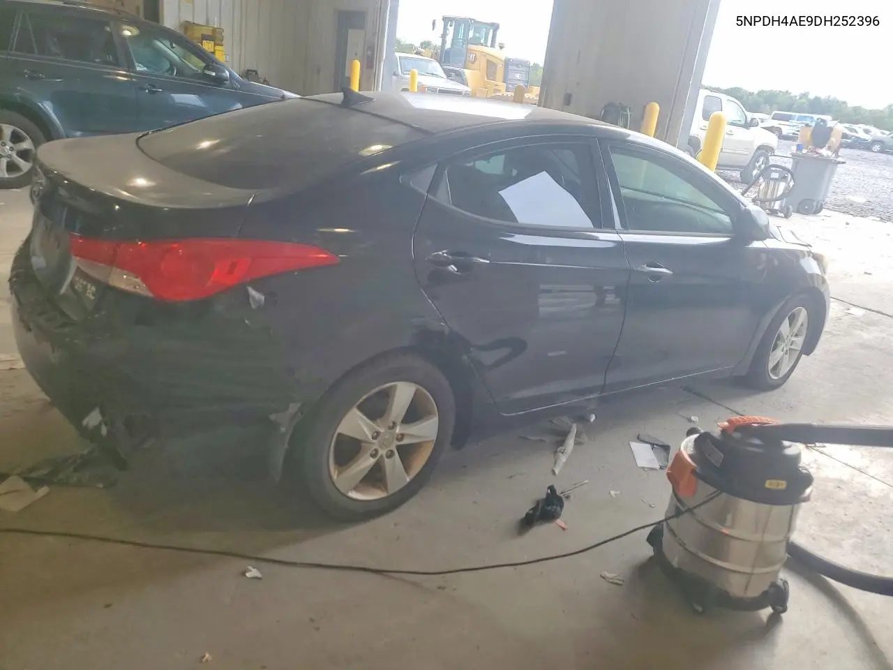 2013 HYUNDAI ELANTRA VIN 5NPDH4AE9DH252396 — фото 3