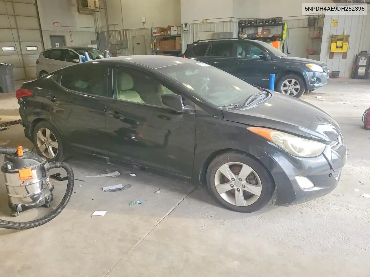 2013 HYUNDAI ELANTRA VIN 5NPDH4AE9DH252396 — фото 4
