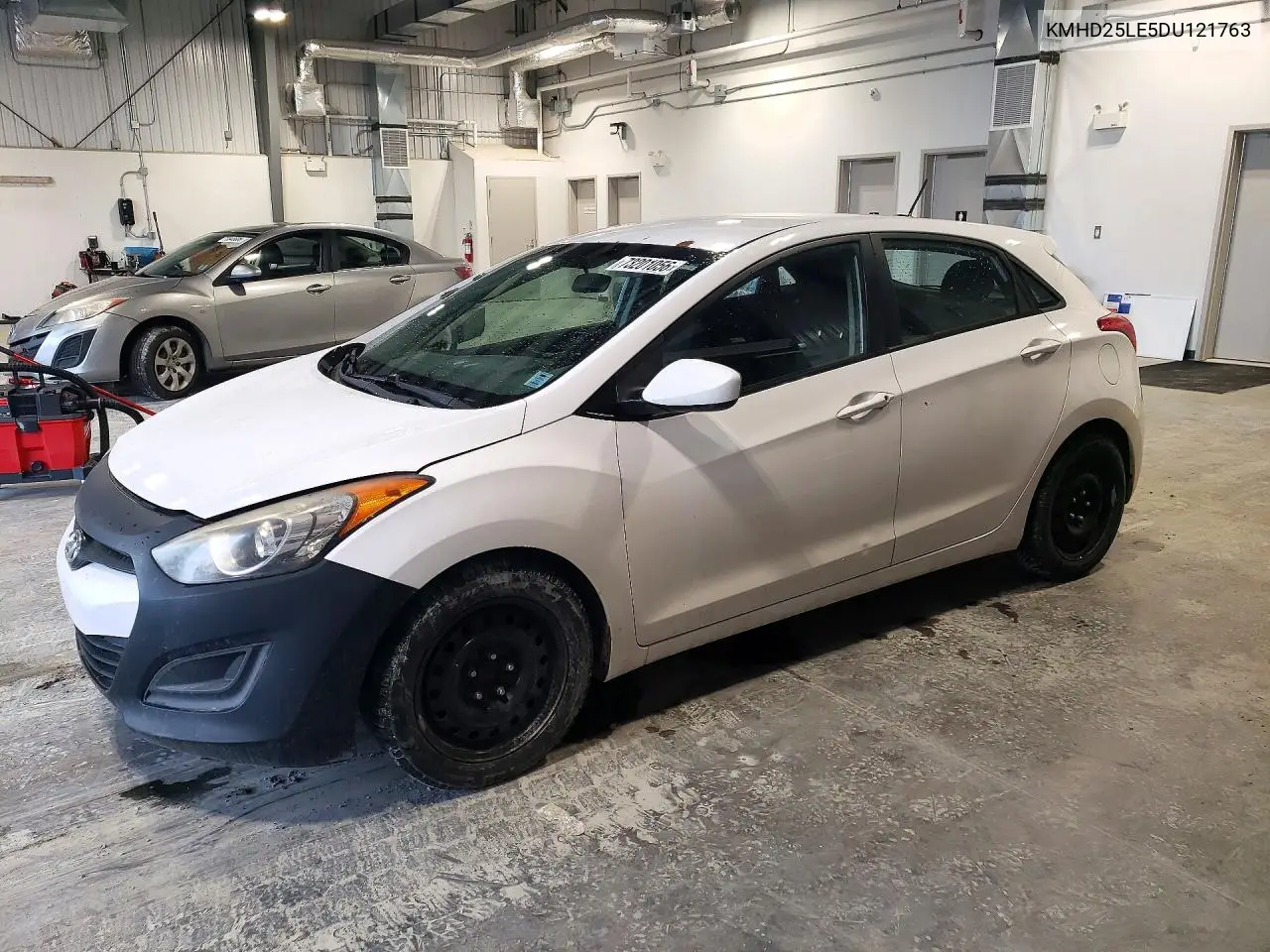 HYUNDAI ELANTRA 2013, VIN KMHD25LE5DU121763